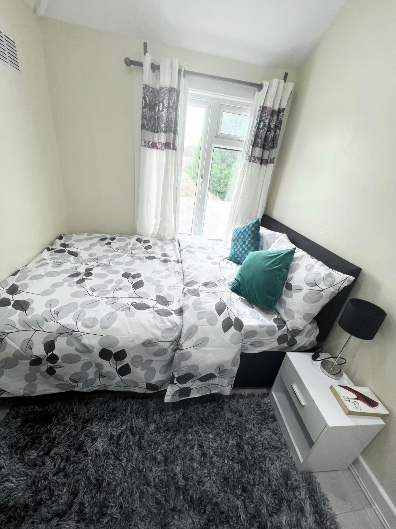 Ferienwohnung Cosy Private Flat In London, Free Parking On Premise Carshalton Exterior foto